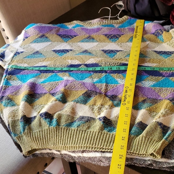 sweaters. Flash ( ea) $45 - Picture 9 of 11